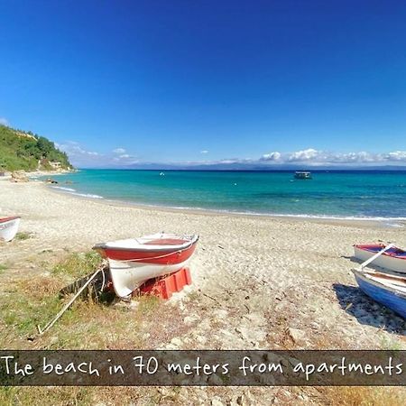 Afitos Beach Apartments Dış mekan fotoğraf